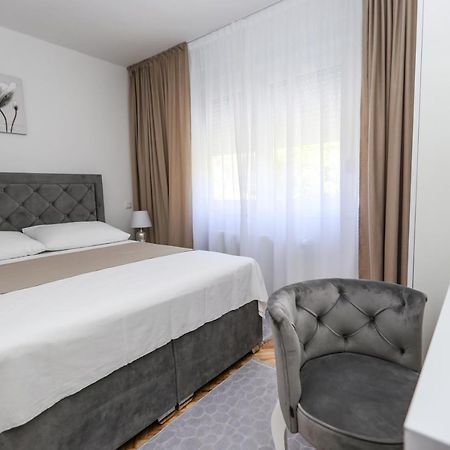 Apartmani Guto Podstrana Exteriér fotografie