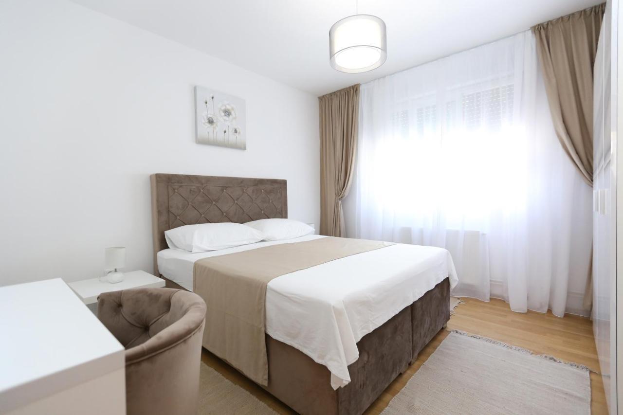 Apartmani Guto Podstrana Exteriér fotografie