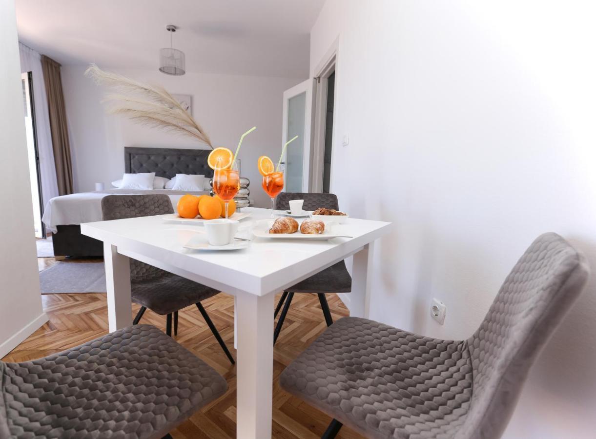Apartmani Guto Podstrana Exteriér fotografie