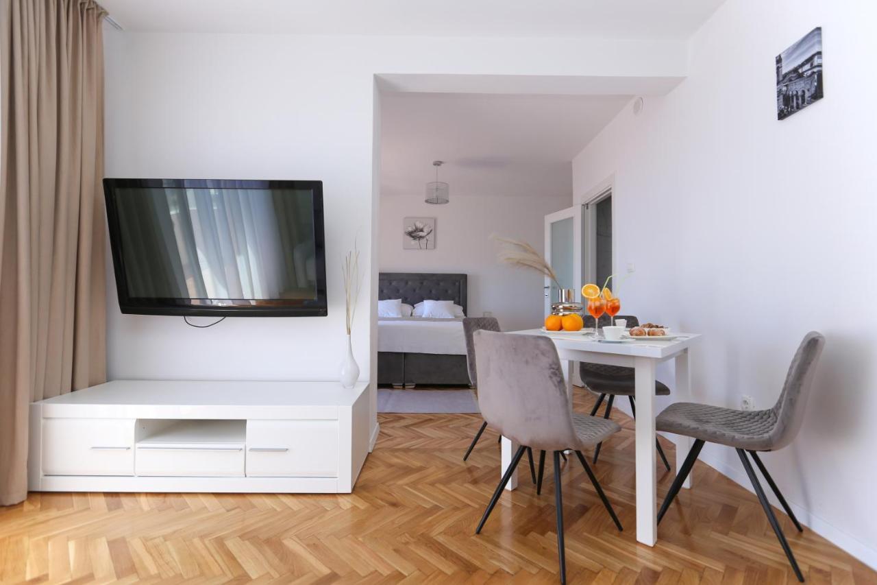Apartmani Guto Podstrana Exteriér fotografie