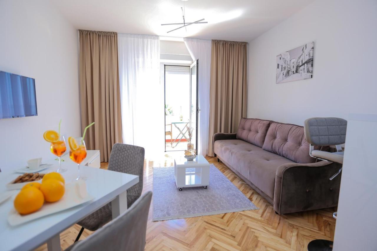 Apartmani Guto Podstrana Exteriér fotografie