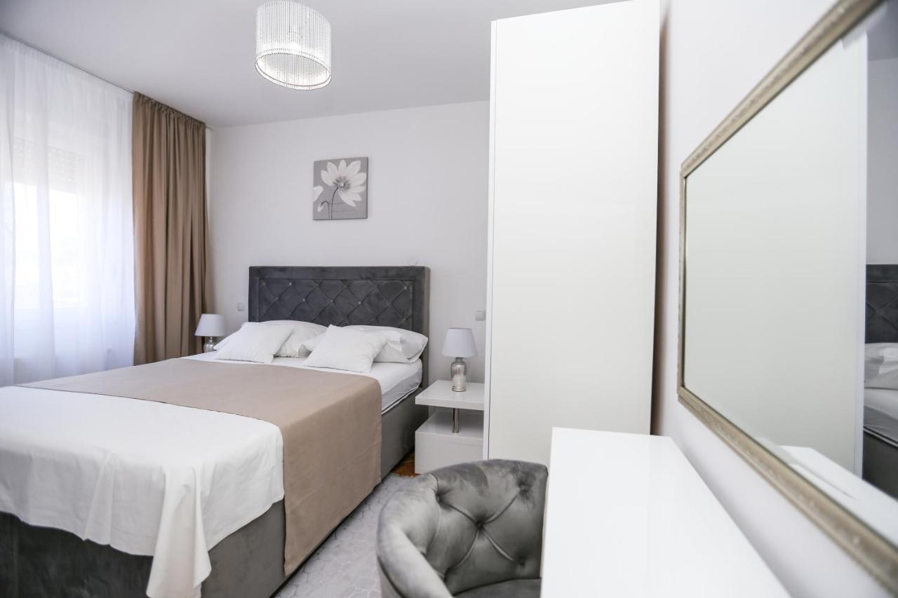 Apartmani Guto Podstrana Exteriér fotografie