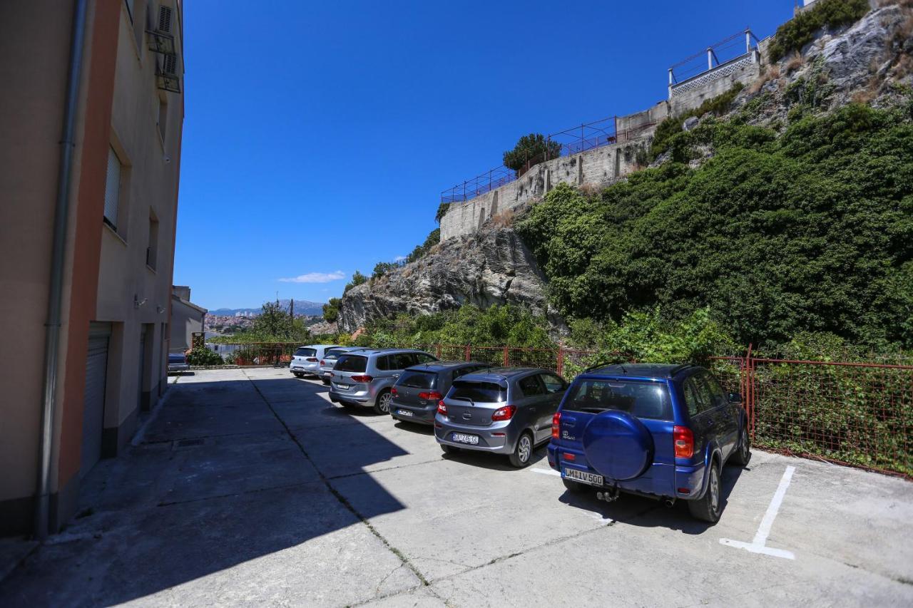 Apartmani Guto Podstrana Exteriér fotografie