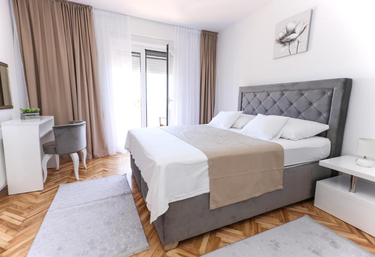 Apartmani Guto Podstrana Exteriér fotografie