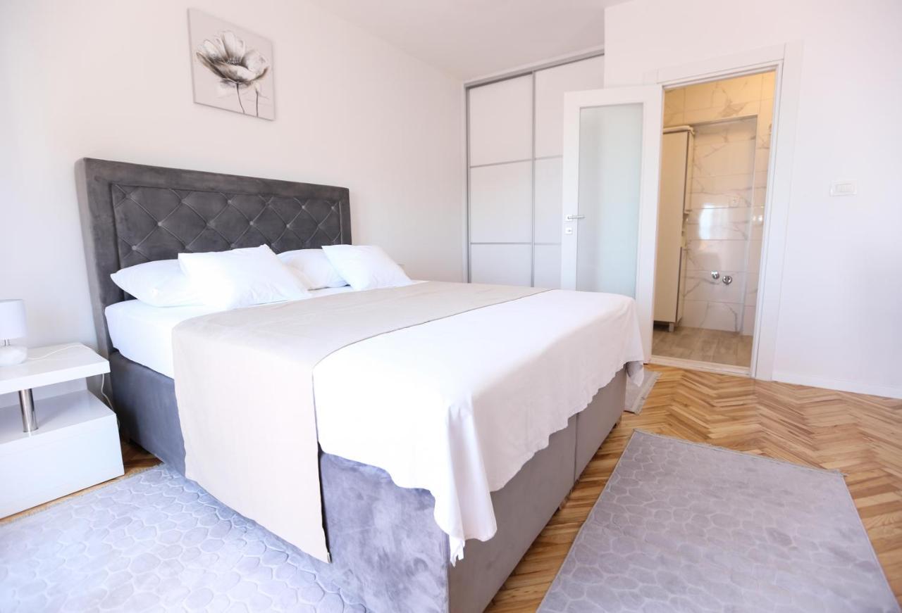 Apartmani Guto Podstrana Exteriér fotografie