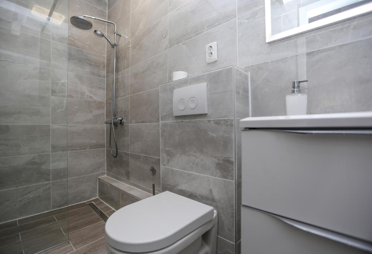 Apartmani Guto Podstrana Exteriér fotografie